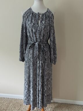 Tommy Bahama Cold-Shoulder Long Sleeve Black  Gray & White Printed Maxi Dress